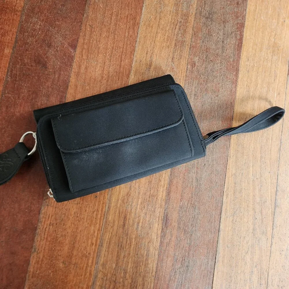 NWOT Walmart Black Organizer Wristlet Wallet